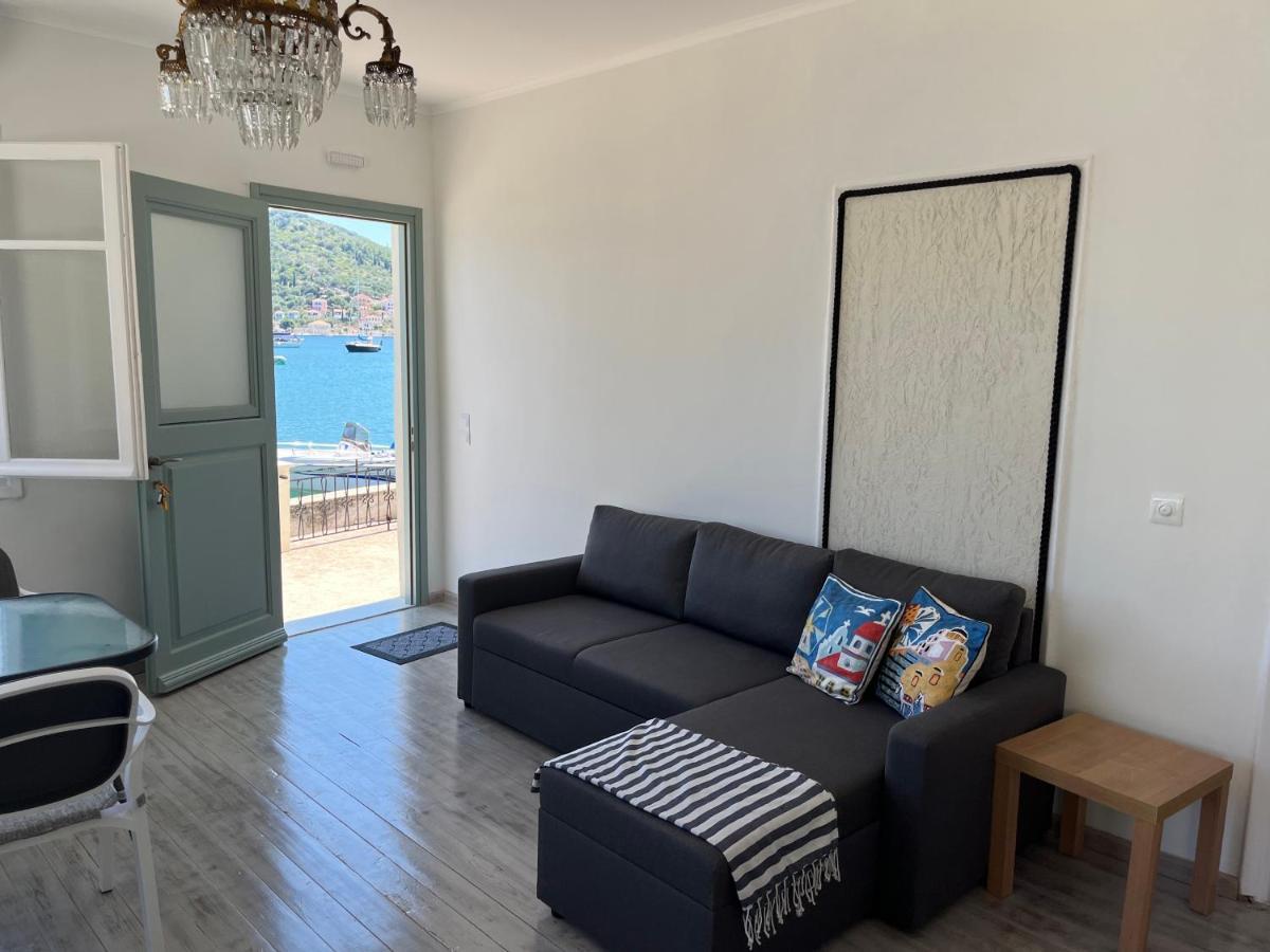 Modern Cottage On The Sea Vathy  Exterior foto
